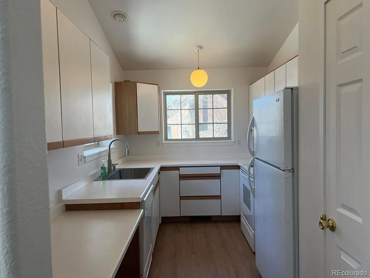 6427 Grandview Avenue Unit: A & B