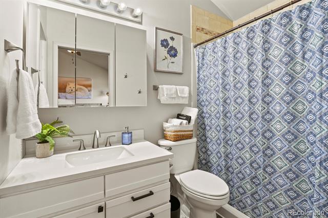 6427 Grandview Avenue Unit: A & B