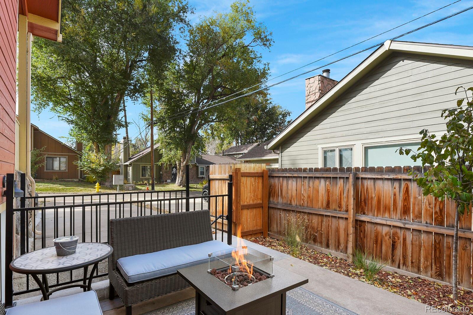 6427 Grandview Avenue Unit: A & B