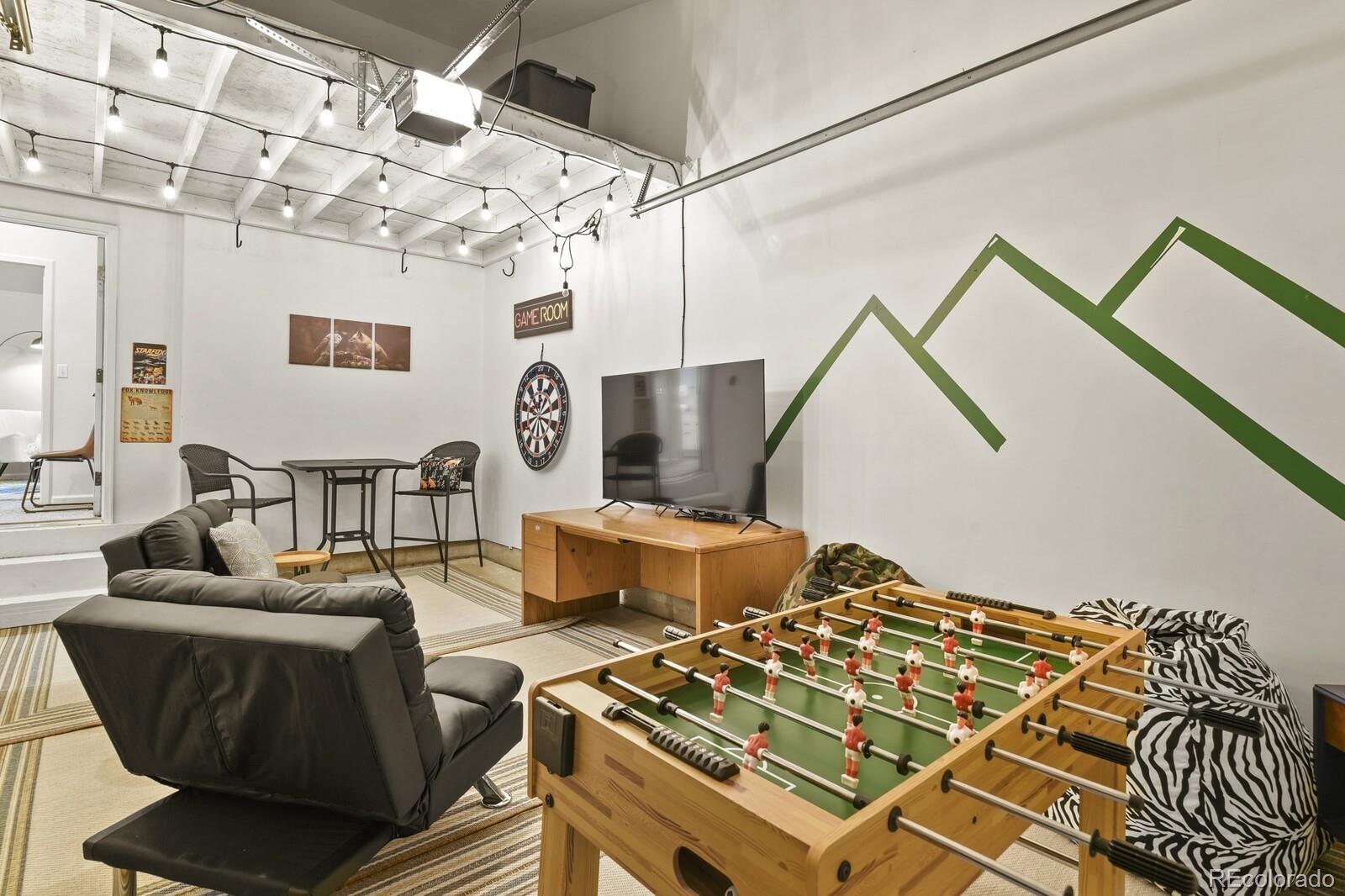 6427 Grandview Avenue Unit: A & B