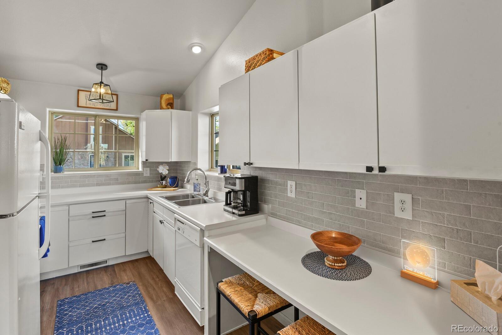 6427 Grandview Avenue Unit: A & B