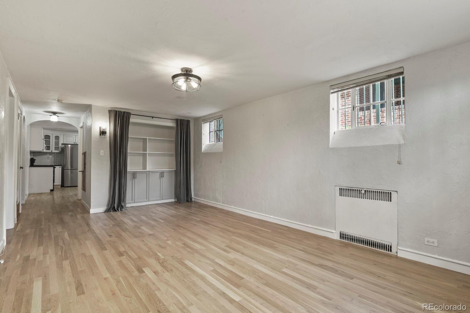 485 S Logan Street Unit: 11