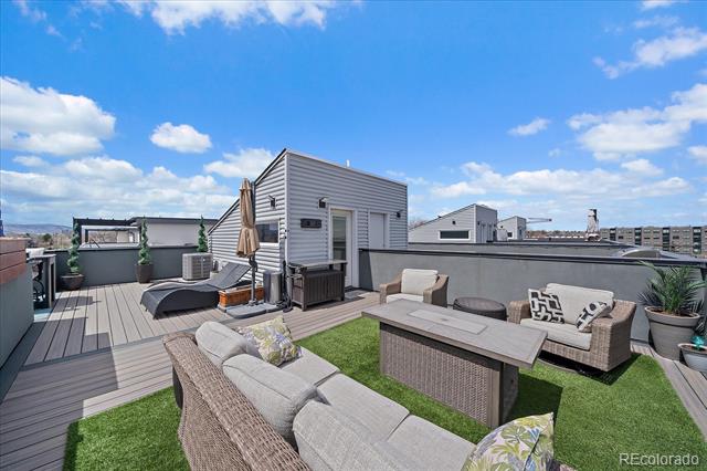 3021 W 16th Avenue