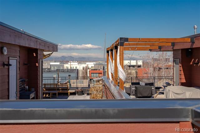2350 Tremont Place Unit: 19