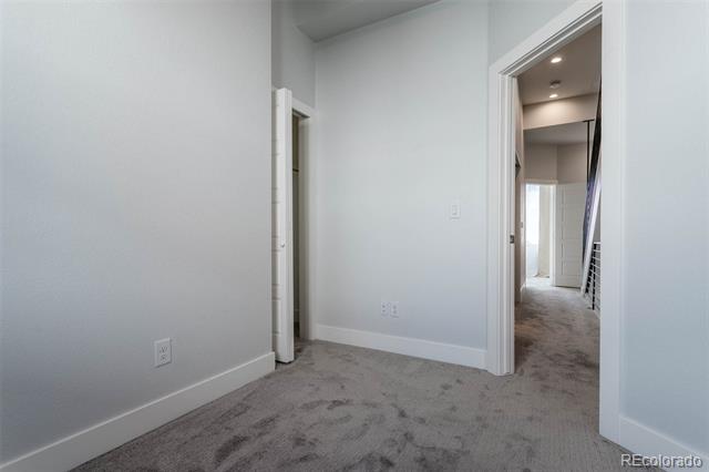 2350 Tremont Place Unit: 19