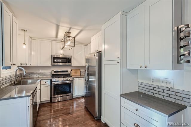 1600 S Quebec Way Unit: 8