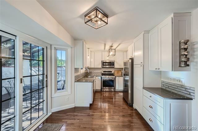 1600 S Quebec Way Unit: 8