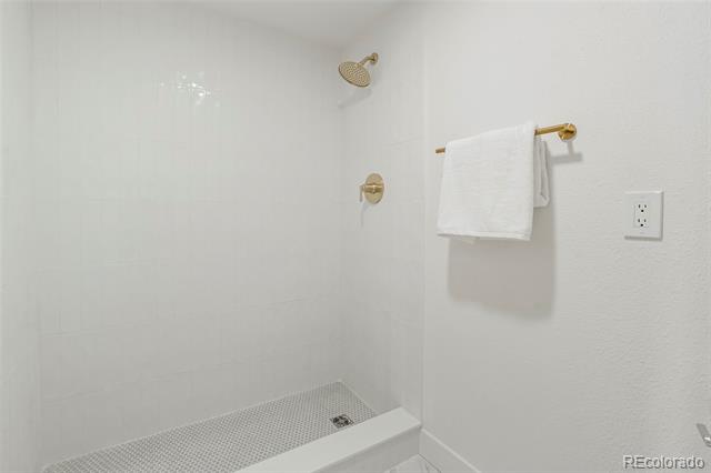 1011 Pierce Street Unit: 5
