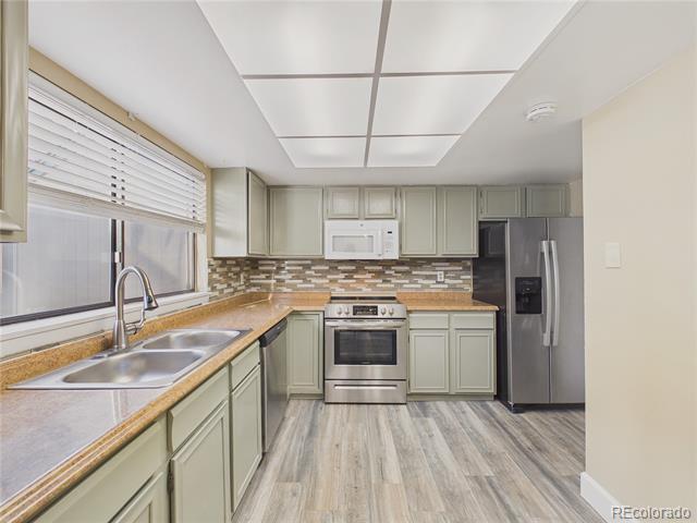 2490 S Worchester Court Unit: B