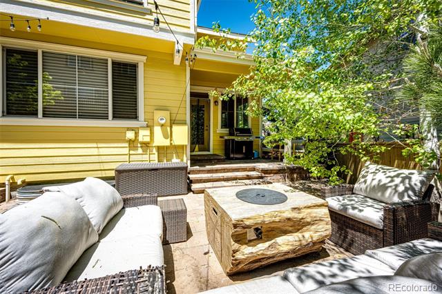 4970 Laurelglen Lane