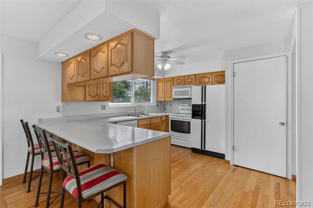 4964 W 61st Drive