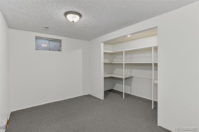4964 W 61st Drive