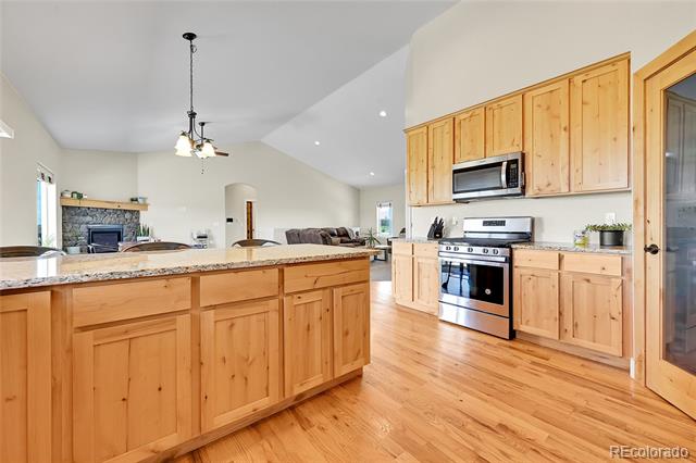 177 W 8th Avenue