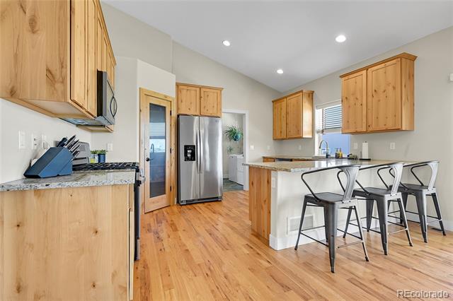 177 W 8th Avenue