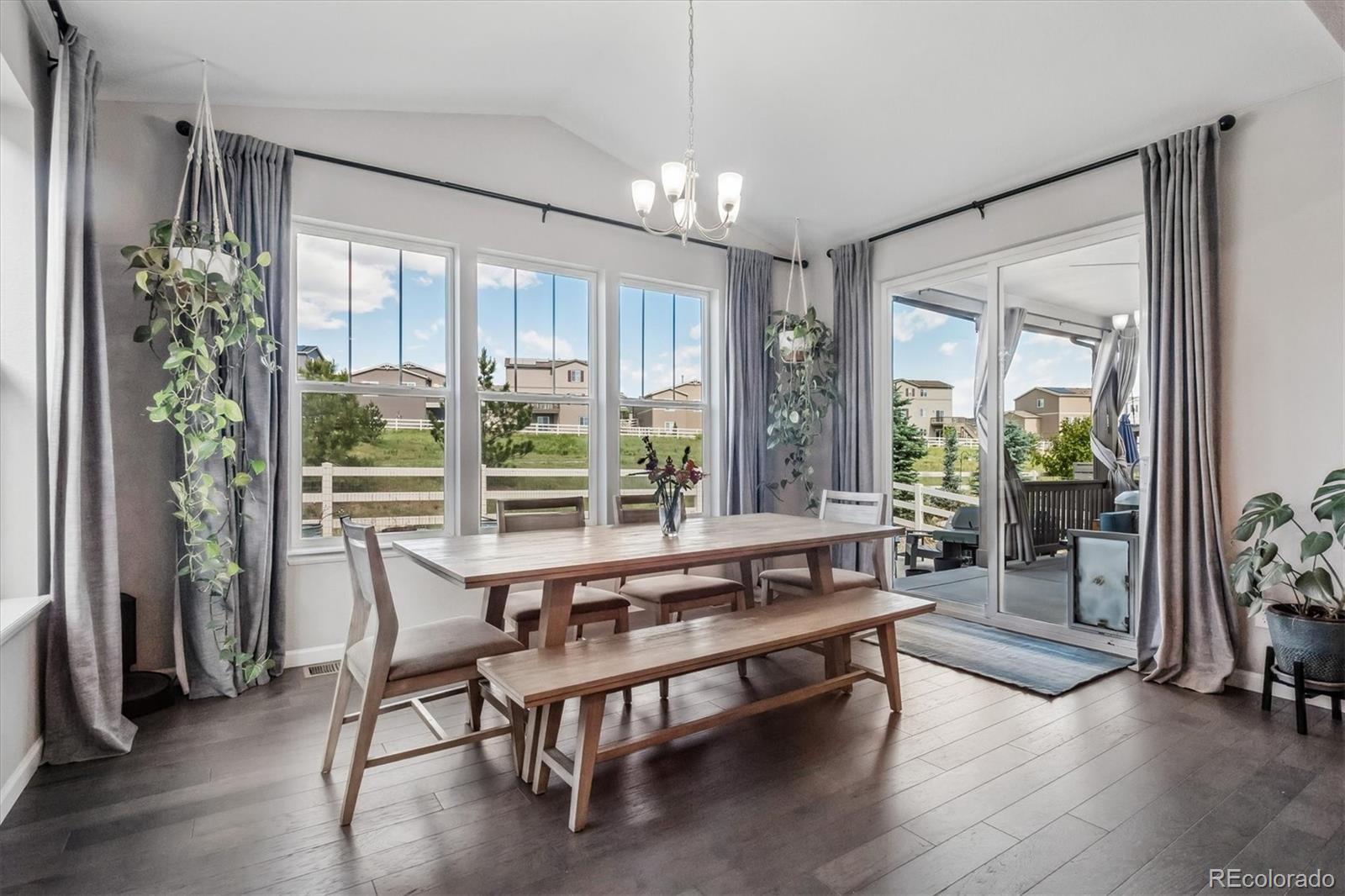 5215 Ditmars Trail