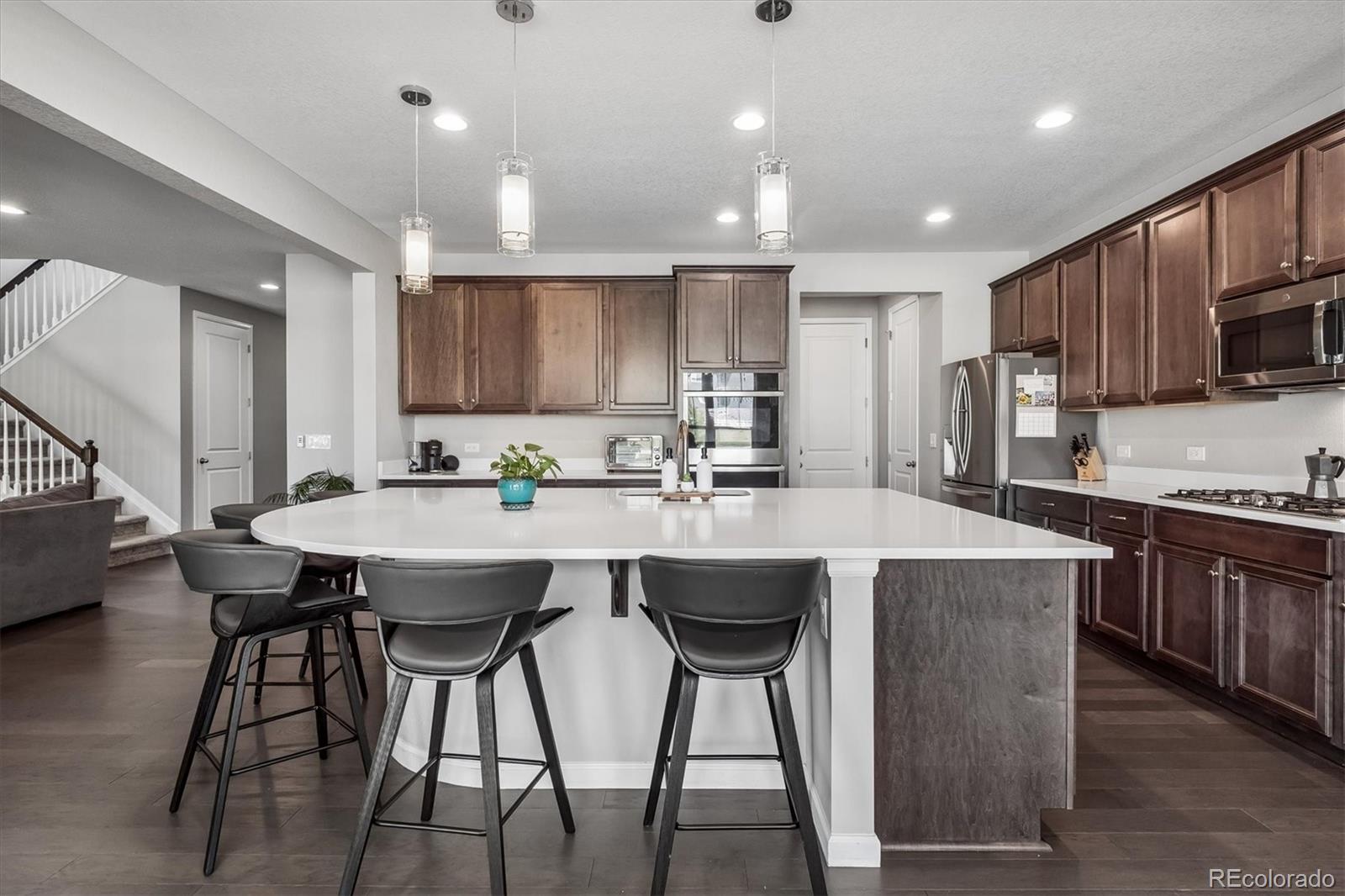 5215 Ditmars Trail
