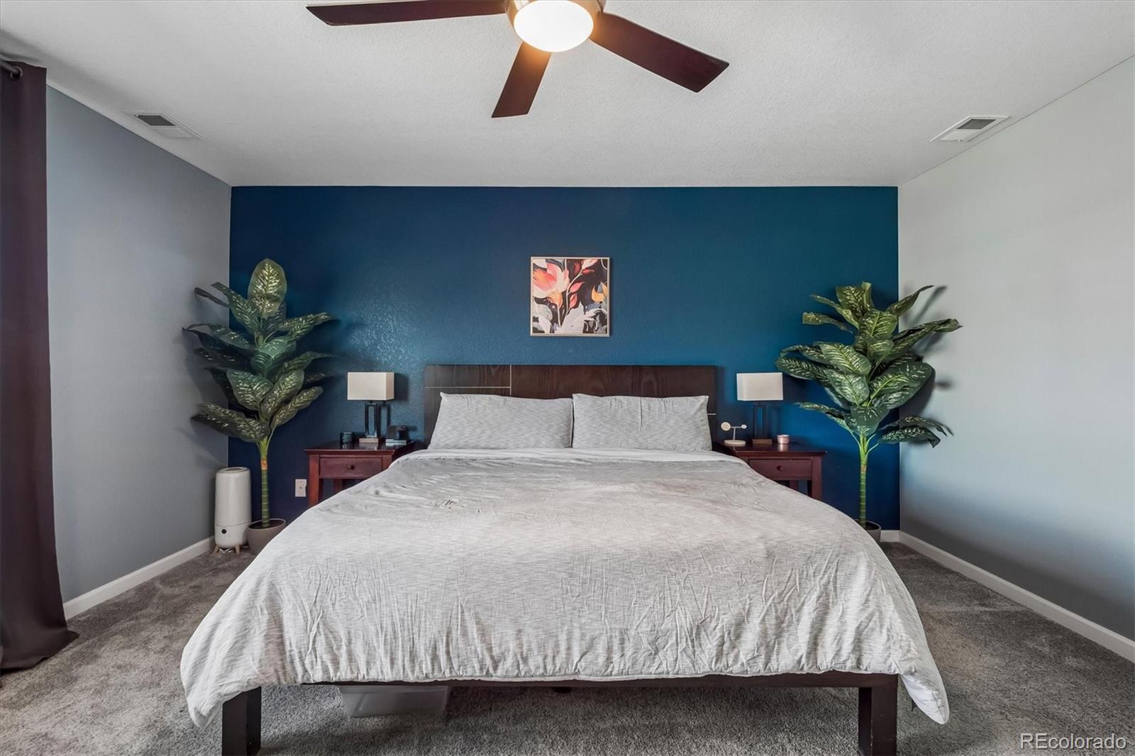5215 Ditmars Trail
