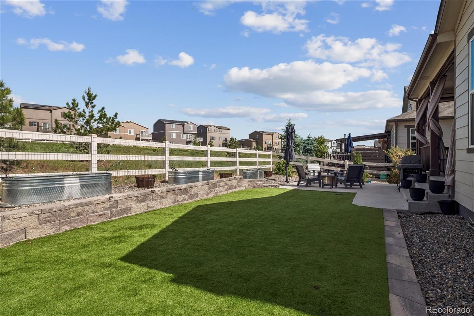 5215 Ditmars Trail