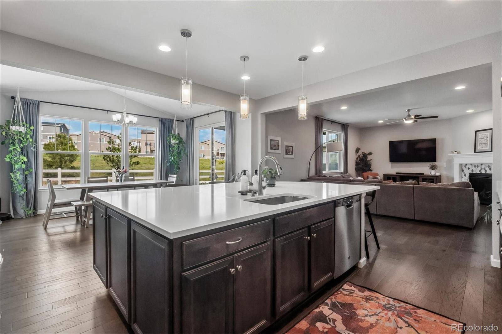 5215 Ditmars Trail