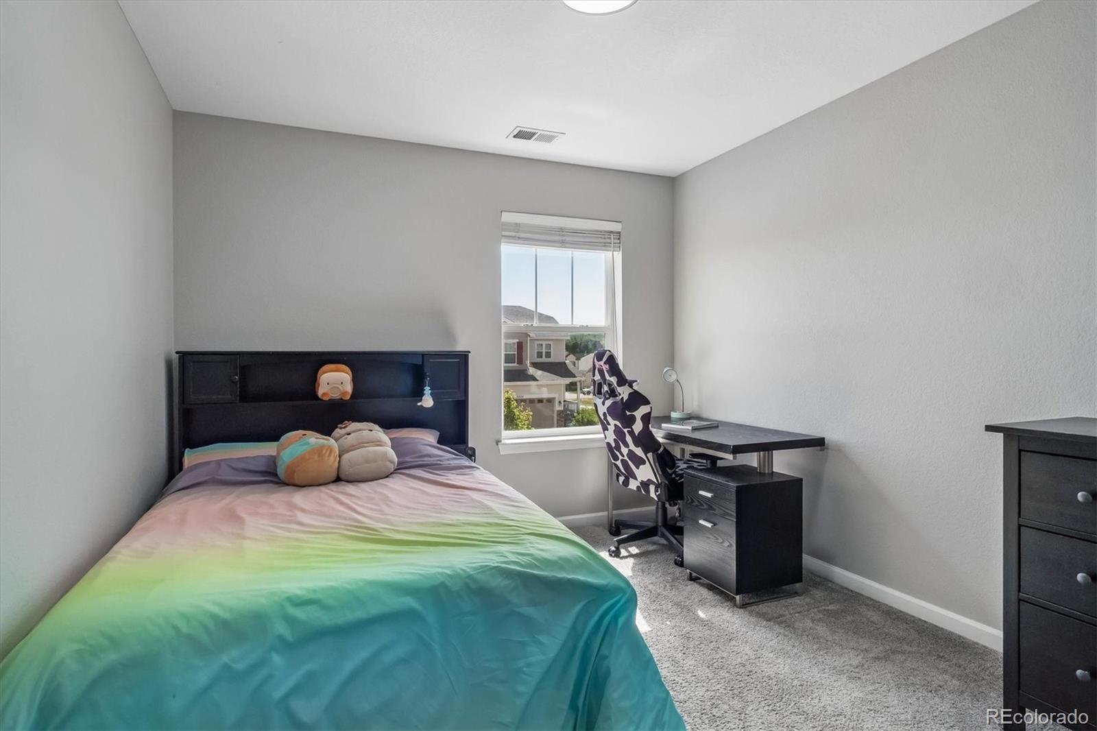 5215 Ditmars Trail