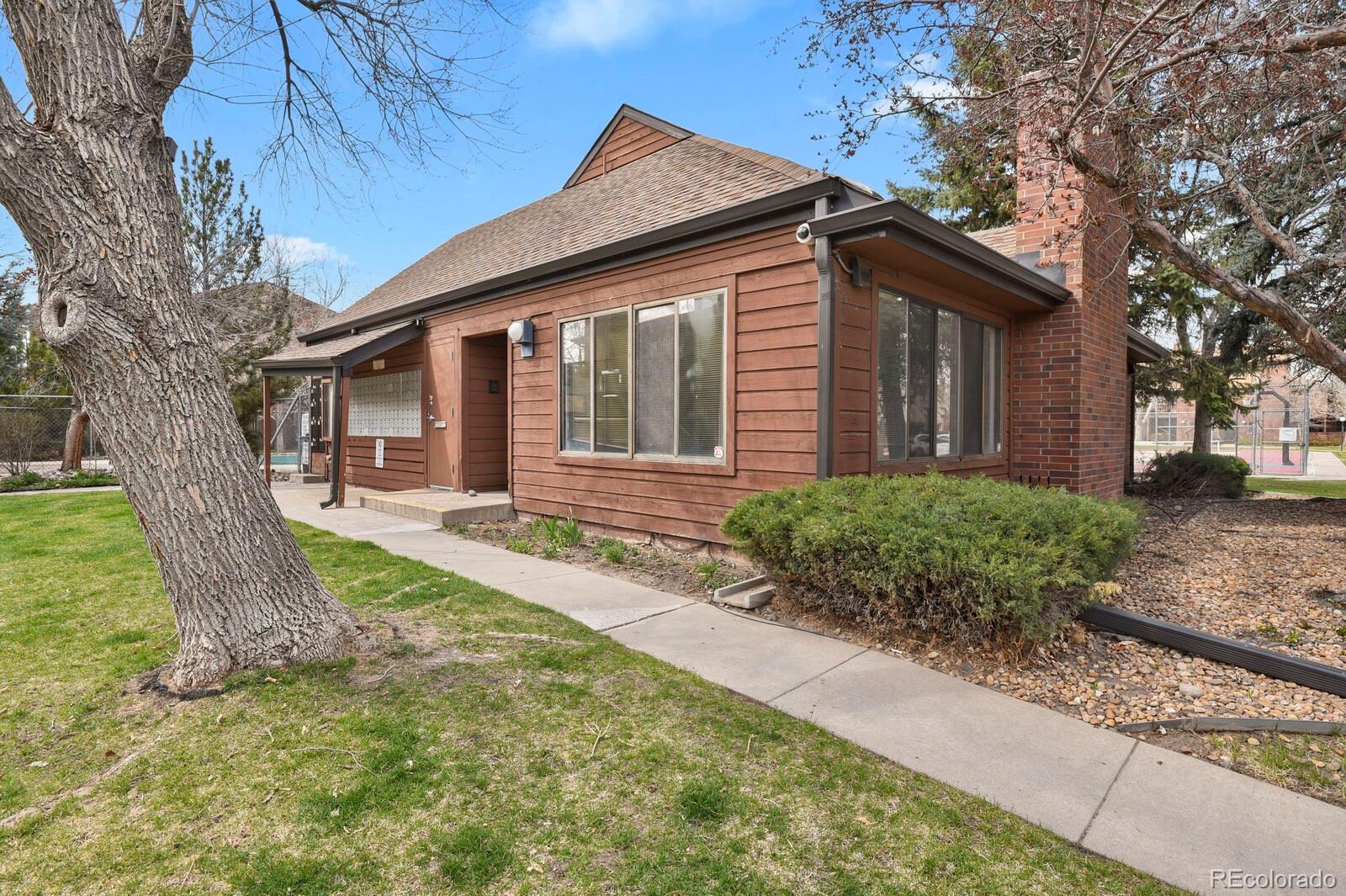 540 S Forest Street Unit: 3-102
