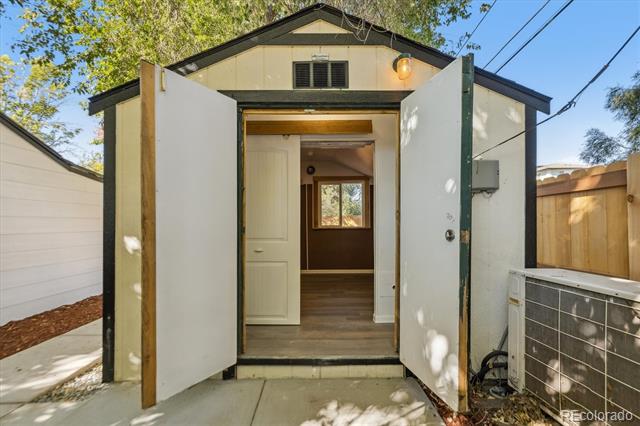 6875 Reno Drive