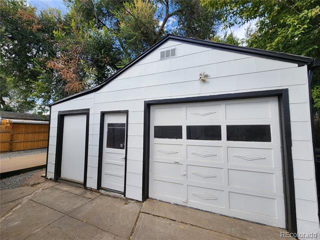 6875 Reno Drive