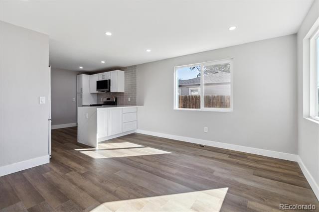 6875 Reno Drive