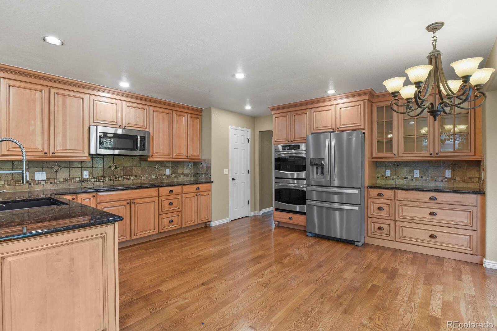 7351 Meadow View