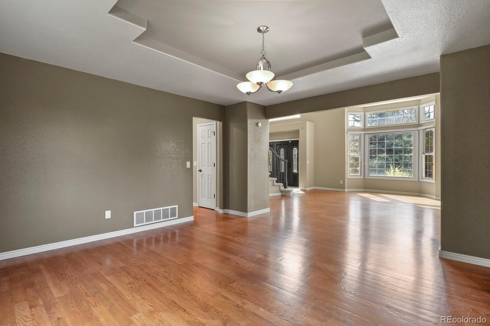 7351 Meadow View