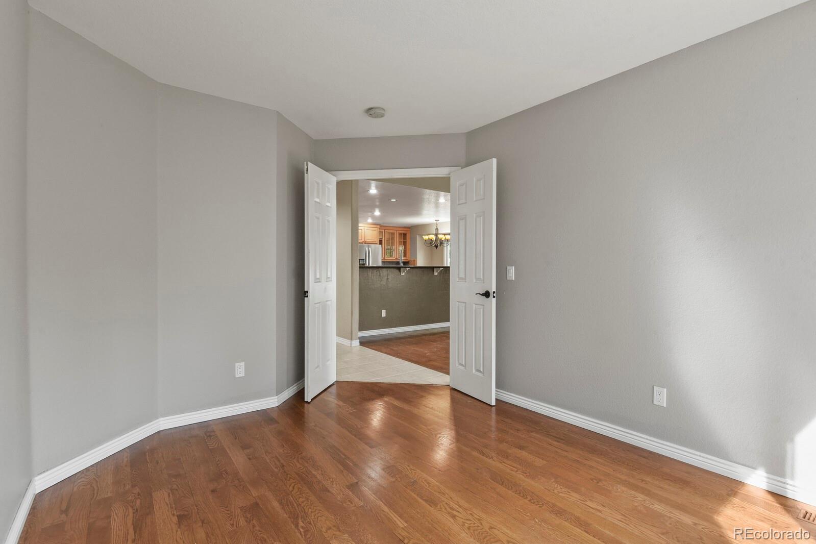 7351 Meadow View