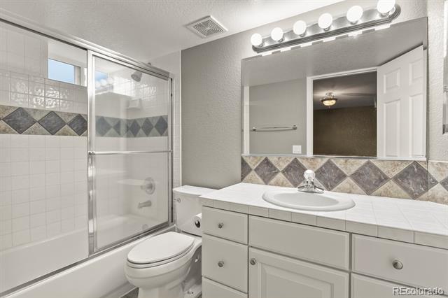 7351 Meadow View