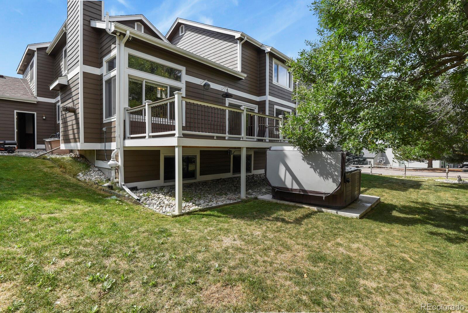 7351 Meadow View