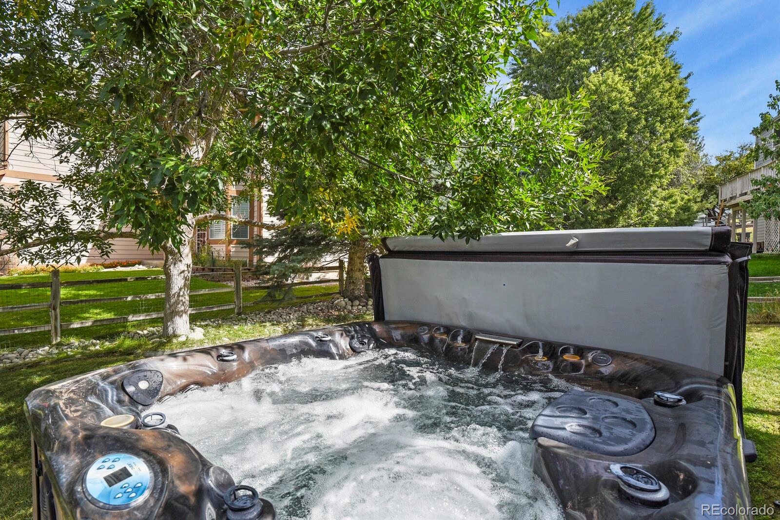 7351 Meadow View