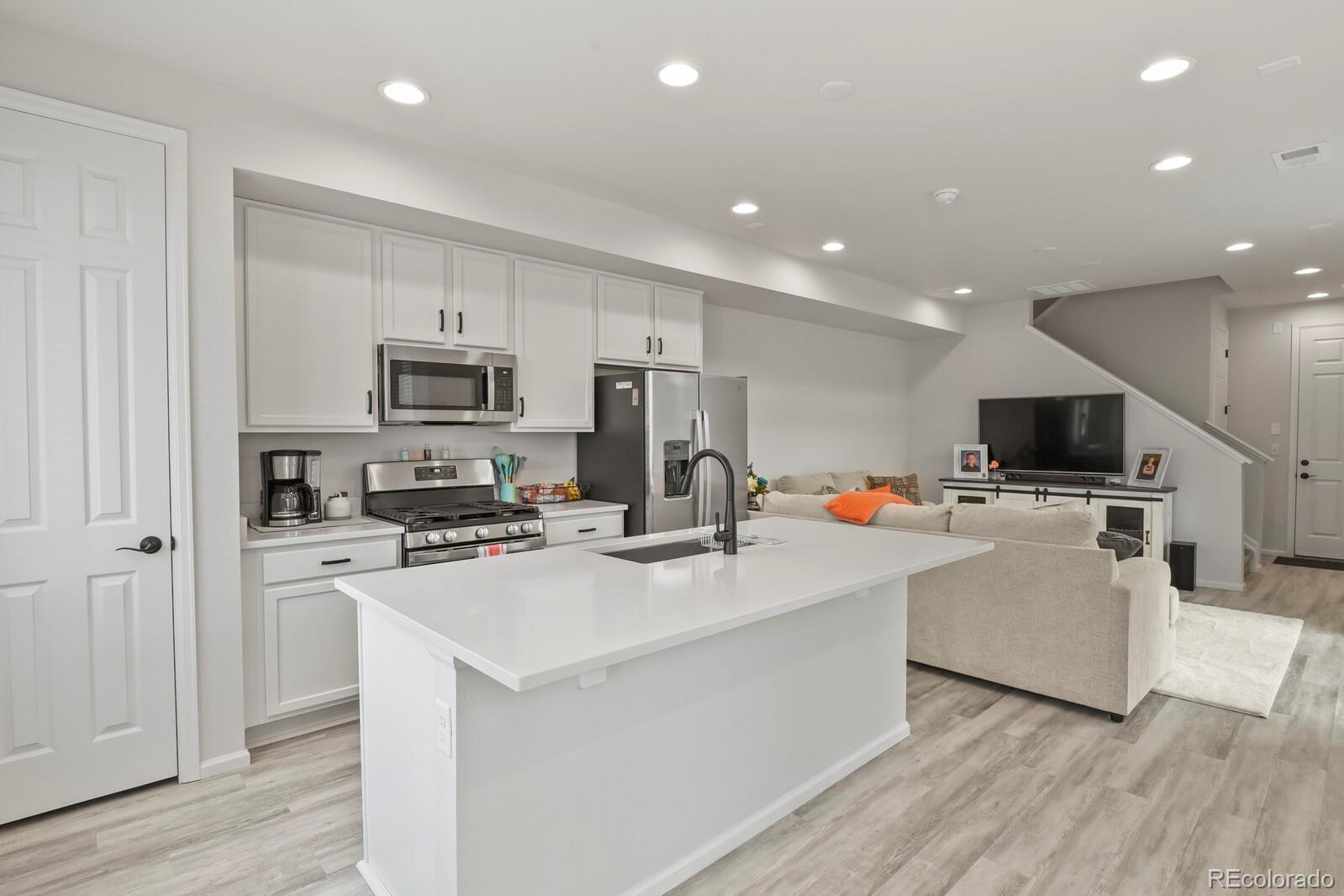 6107 Louisville Court