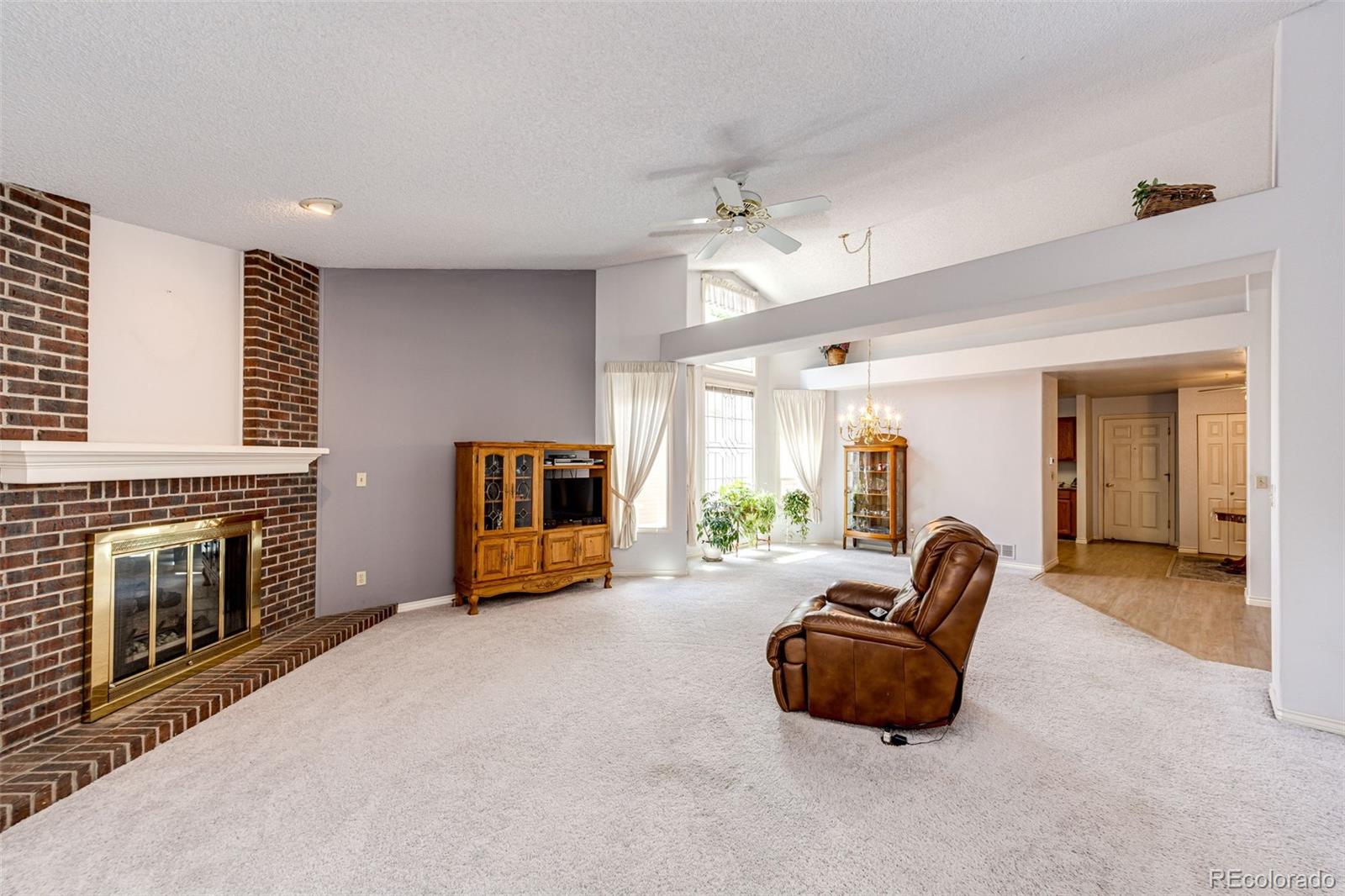 2566 S Independence Court