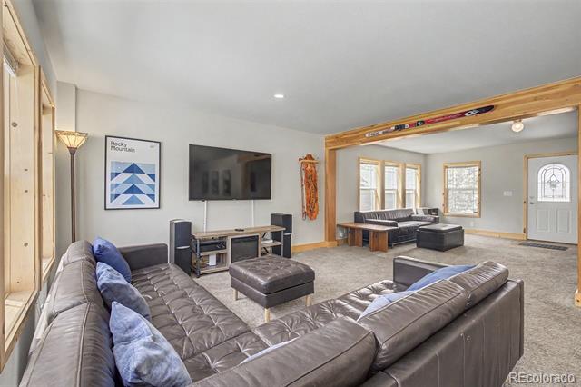 635 Wapiti Drive Unit: B