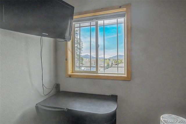635 Wapiti Drive Unit: B