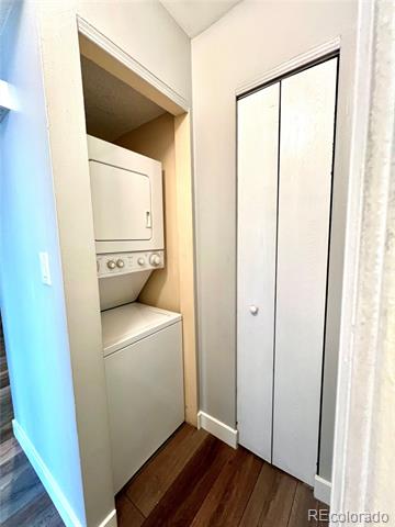 1960 S Xanadu Way Unit: 207
