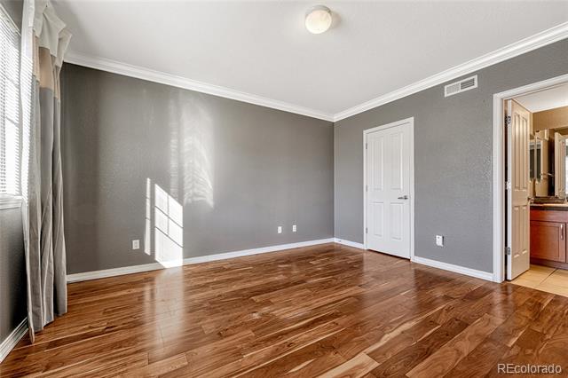 5772 S Addison Way Unit: 30E