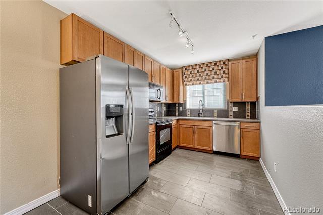 5772 S Addison Way Unit: 30E