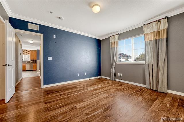 5772 S Addison Way Unit: 30E