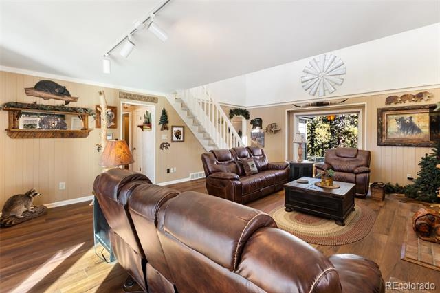 231 S Forty Road