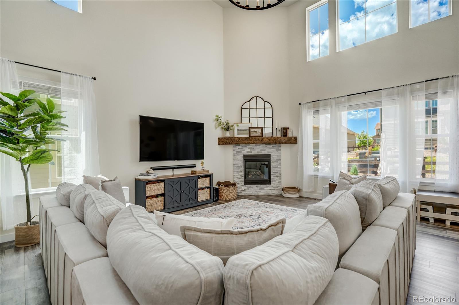 1598 Hudson Drive