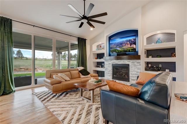 10877 Clove Hitch Court