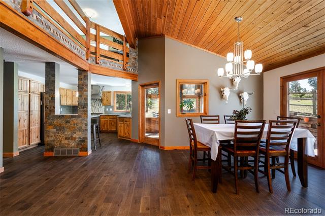 225 Sunnywood Lane