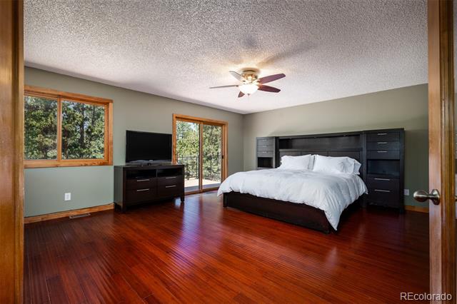 225 Sunnywood Lane