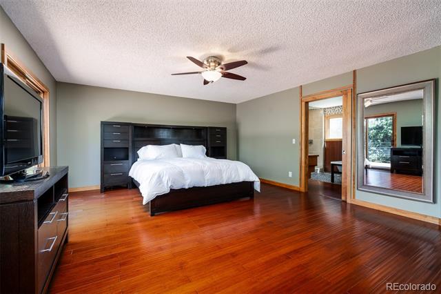 225 Sunnywood Lane