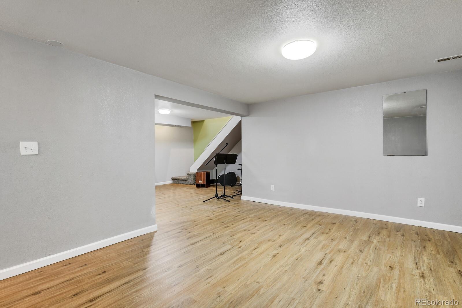 8800 W 86th Avenue