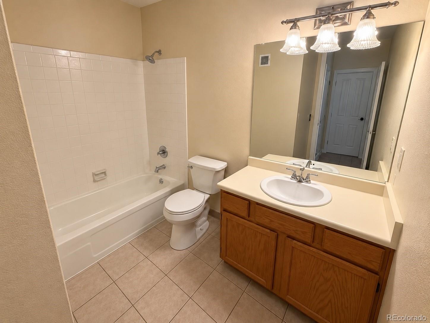 12015 E Harvard Avenue Unit: 207